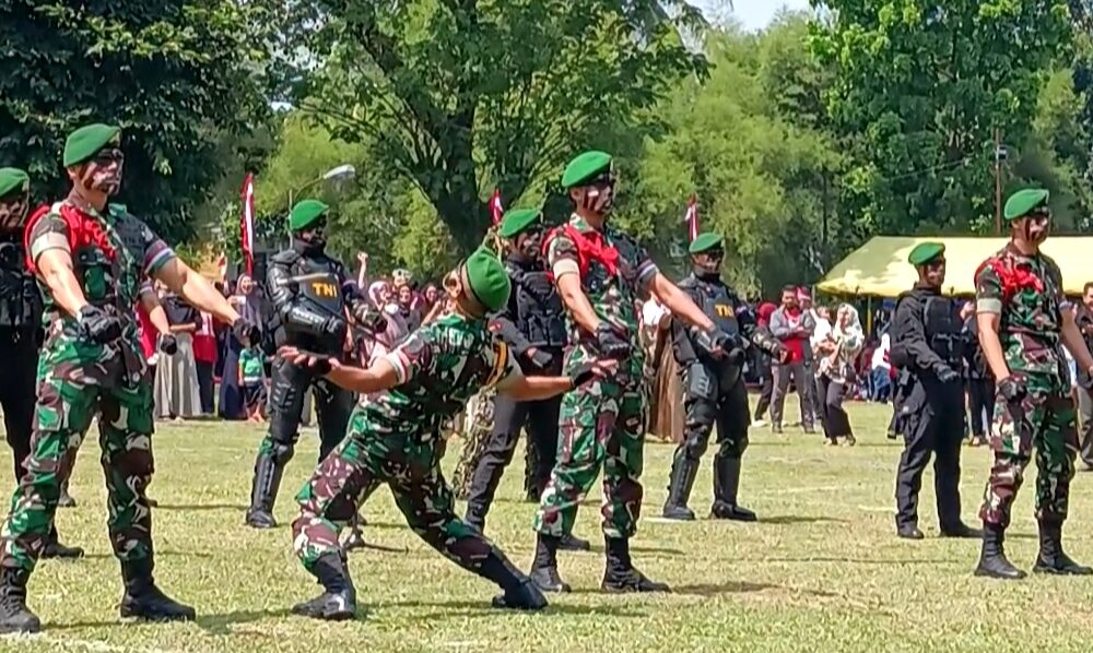 Yel-yel Satuan TNI Polri dan Pemkot Bogor Menggema di Yonif Mekanis 315/Grd
