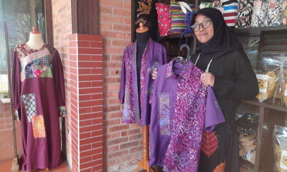 Menyusur Kerajinan Tangan Kampung Jelujur Margajaya 