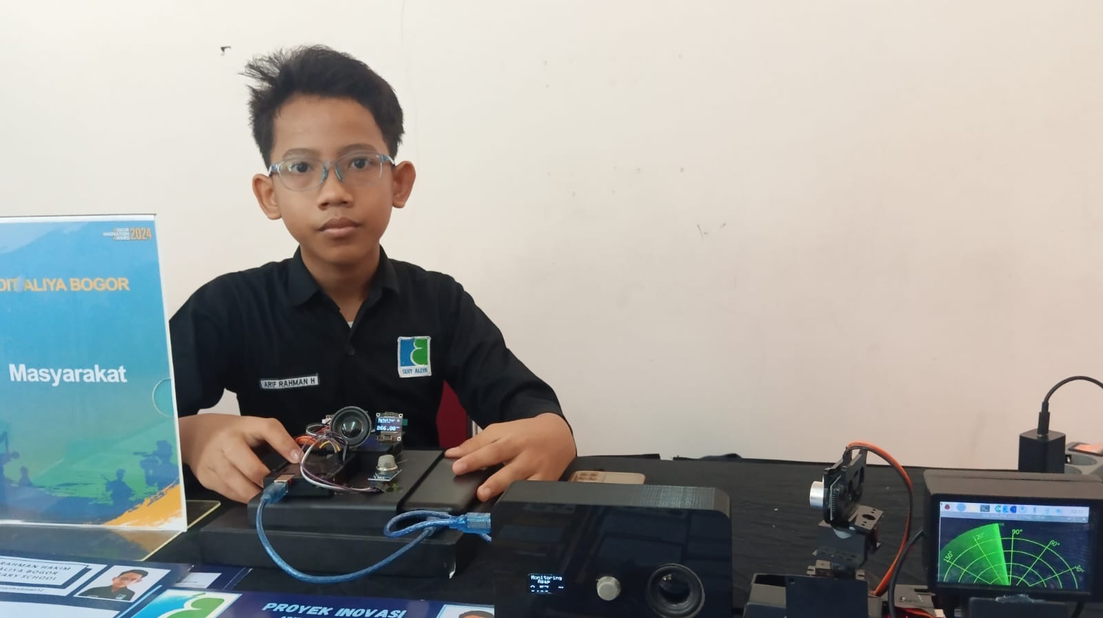 Hebat! Pelajar SD di Bogor Bikin Detektor Asap Rokok 