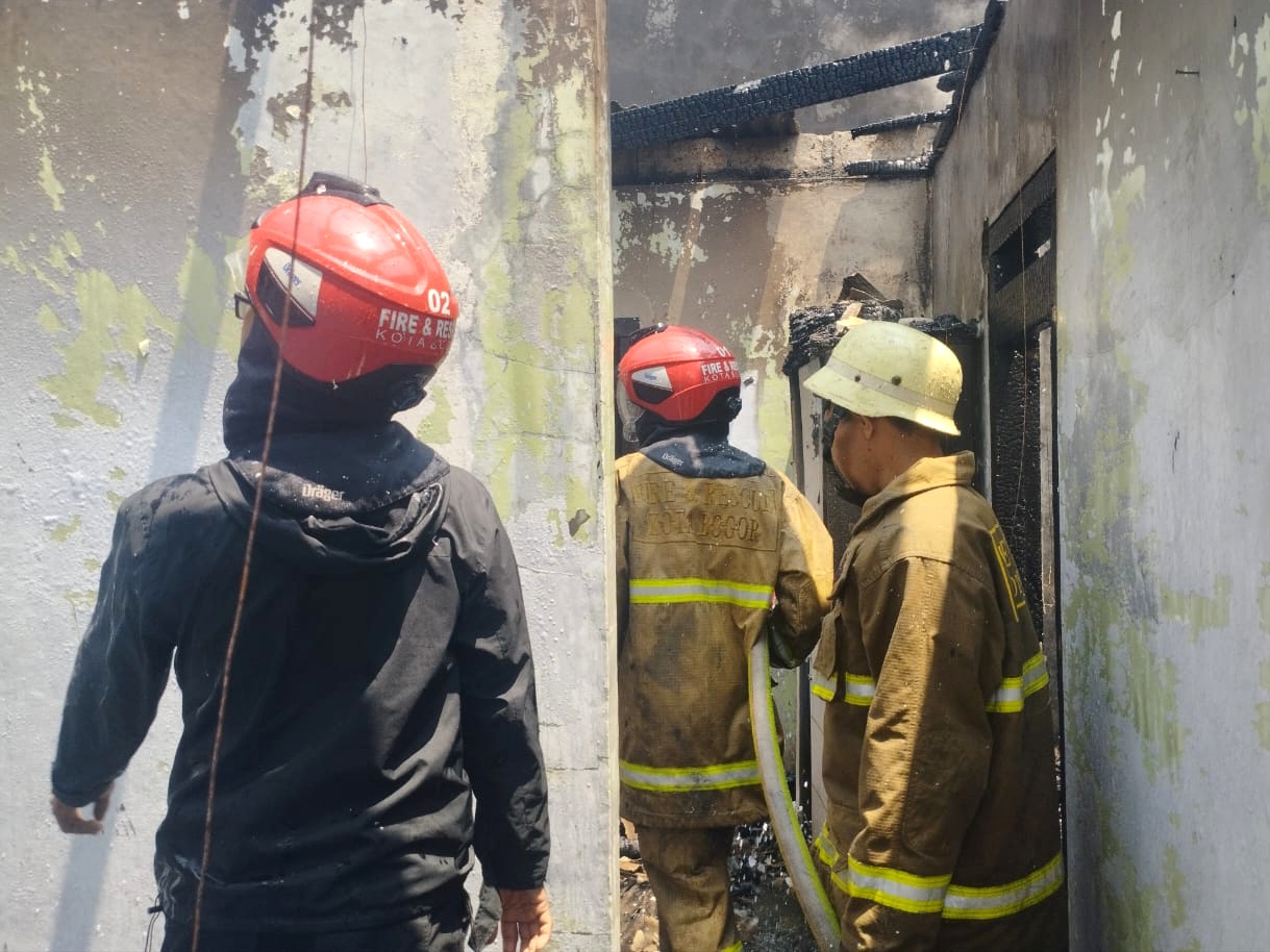 Sehari Damkar Padamkan 2 Kebakaran Rumah di Kota Bogor