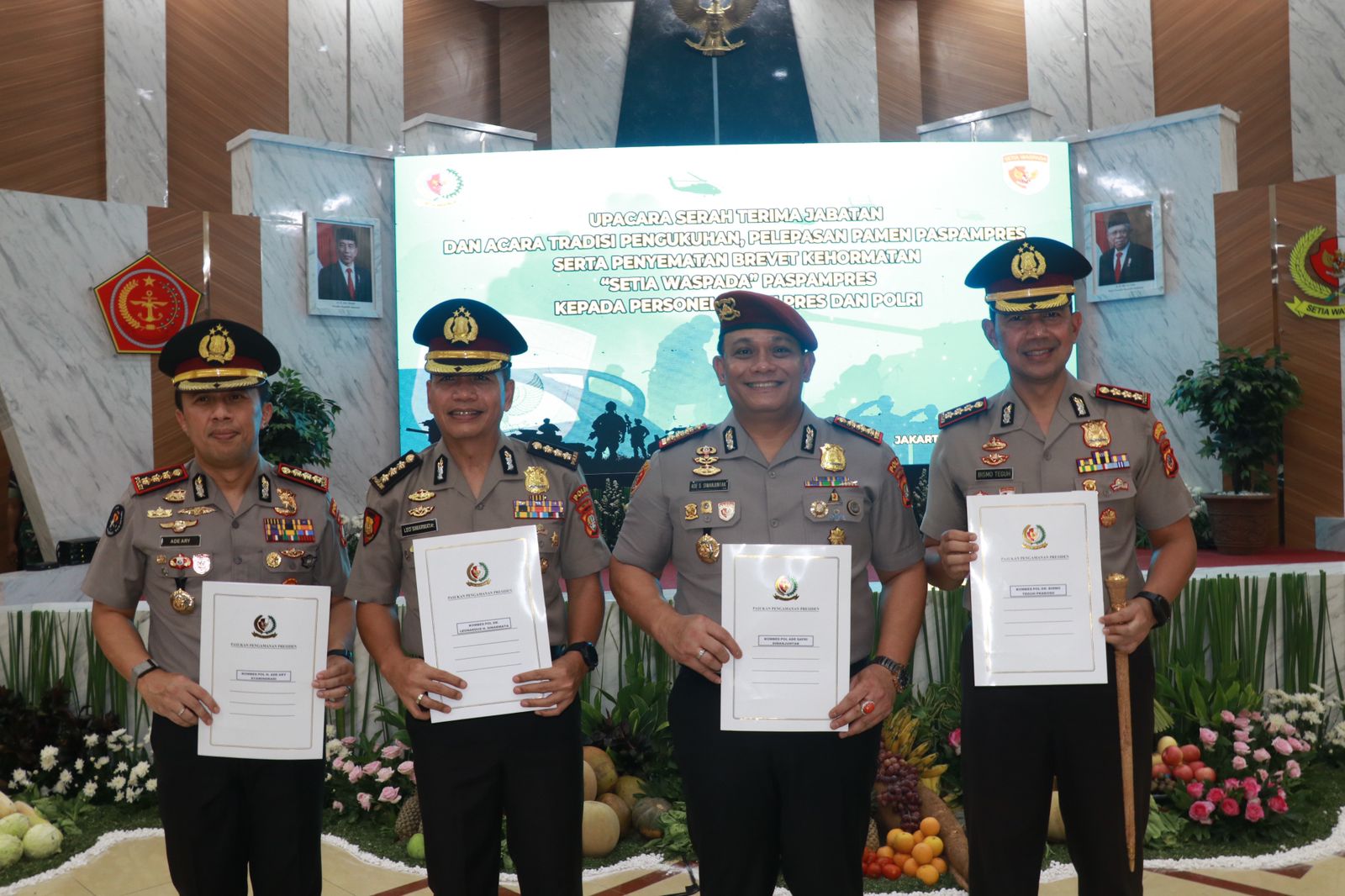Kapolresta Bogor Kota Terima Brevet Kehormatan Setia Waspada dari Paspampres