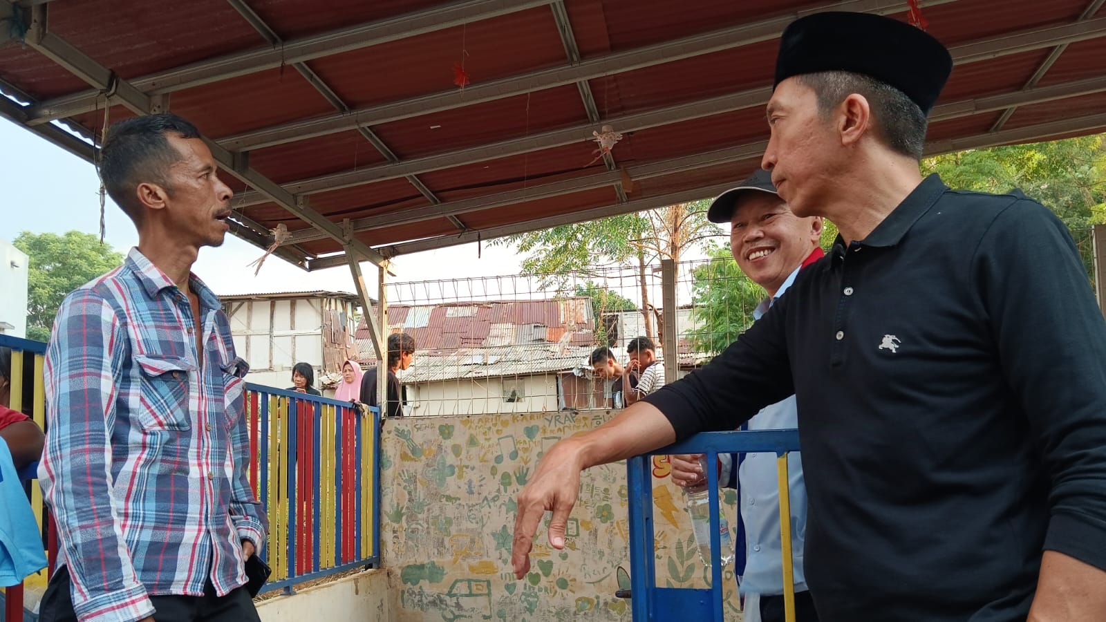 Asa Warga Kampung Mongol saat Kunjungan Dedie Rachim