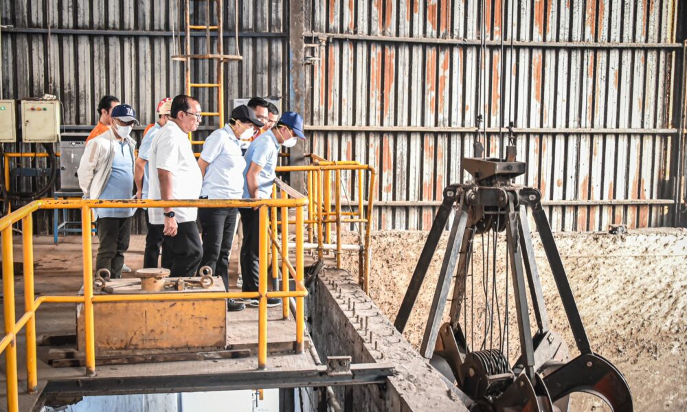 Usai Retreat Kabinet Merah Putih, Menteri LH Hanif Faisol Langsung Tinjau TPST Bantar Gebang