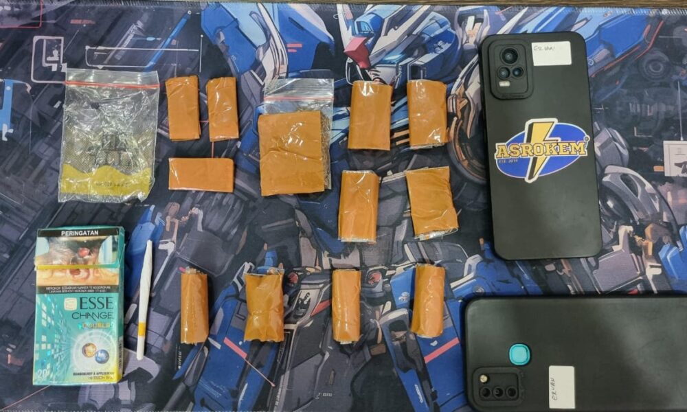 Lagi Tidur, Pengedar Tembakau Sintetis di Bogor Diciduk Polisi