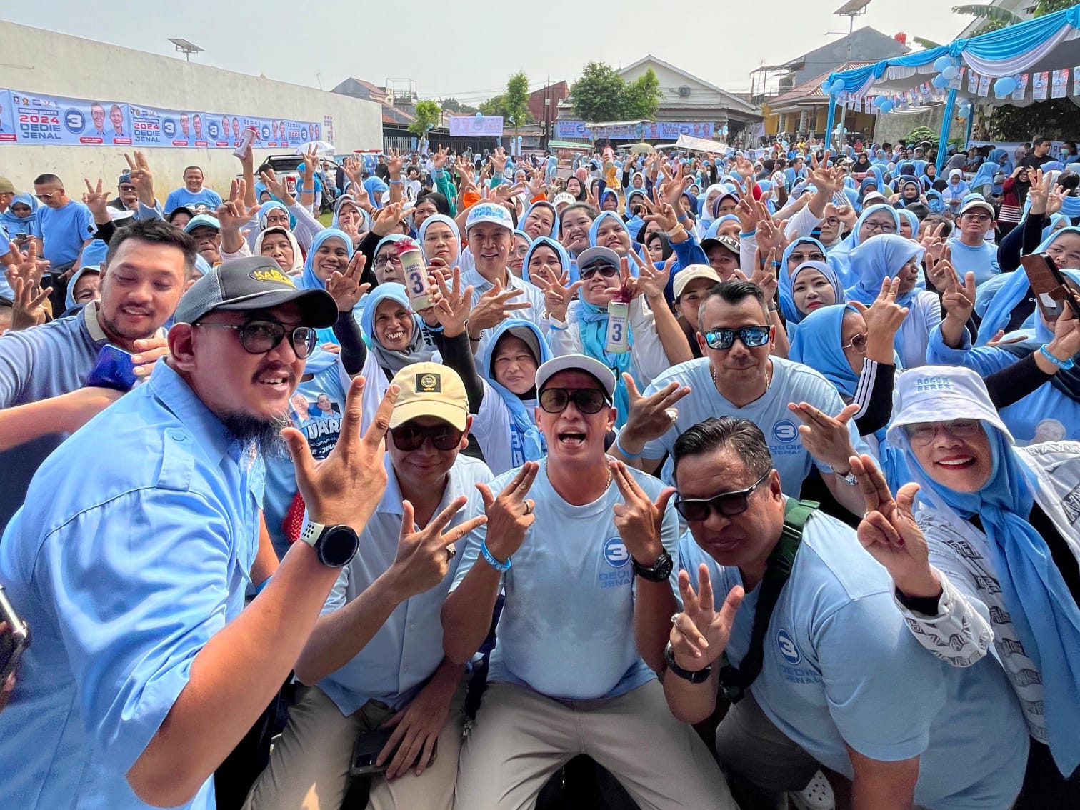 Gelar Bazar Djuara di Semplak, YRA Group Diapresiasi Dedie Rachim