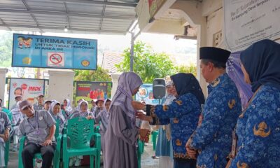 Saat Puluhan Lansia di Kota Bogor Lulus Sekolah Lansia