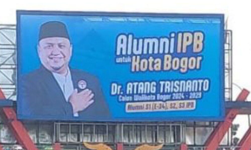 Billboard Atang Trisnanto Disabotase Orang Tak Dikenal 