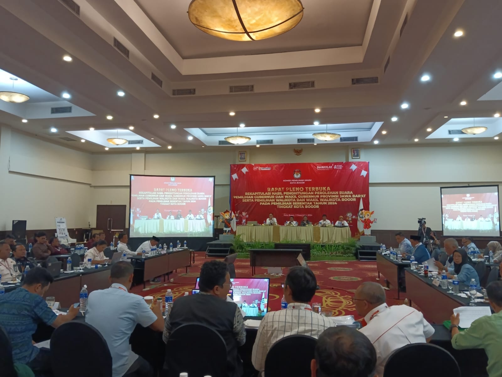 Rekapitulasi Suara Pilgub Jabar, Dedi-Erwan Unggul di Kota Bogor