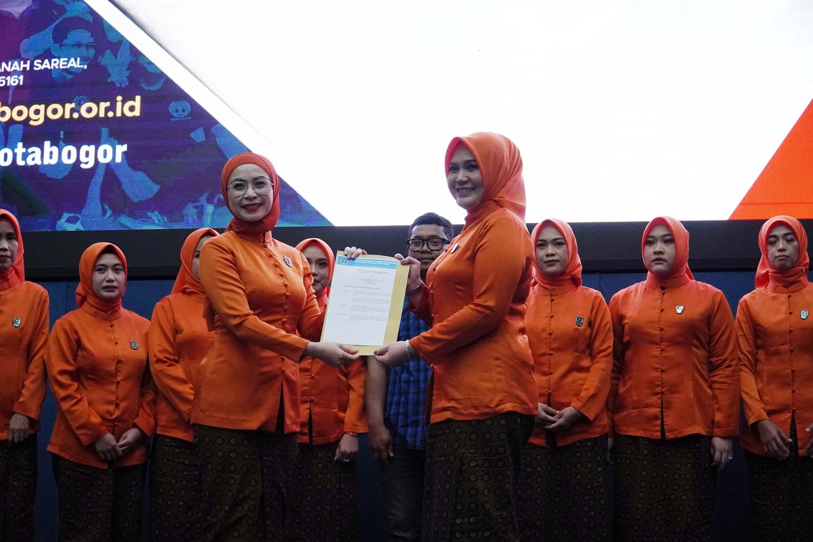 Bazar Berkah di PWI Kota Bogor, Belanja Murah Sambil Sedekah