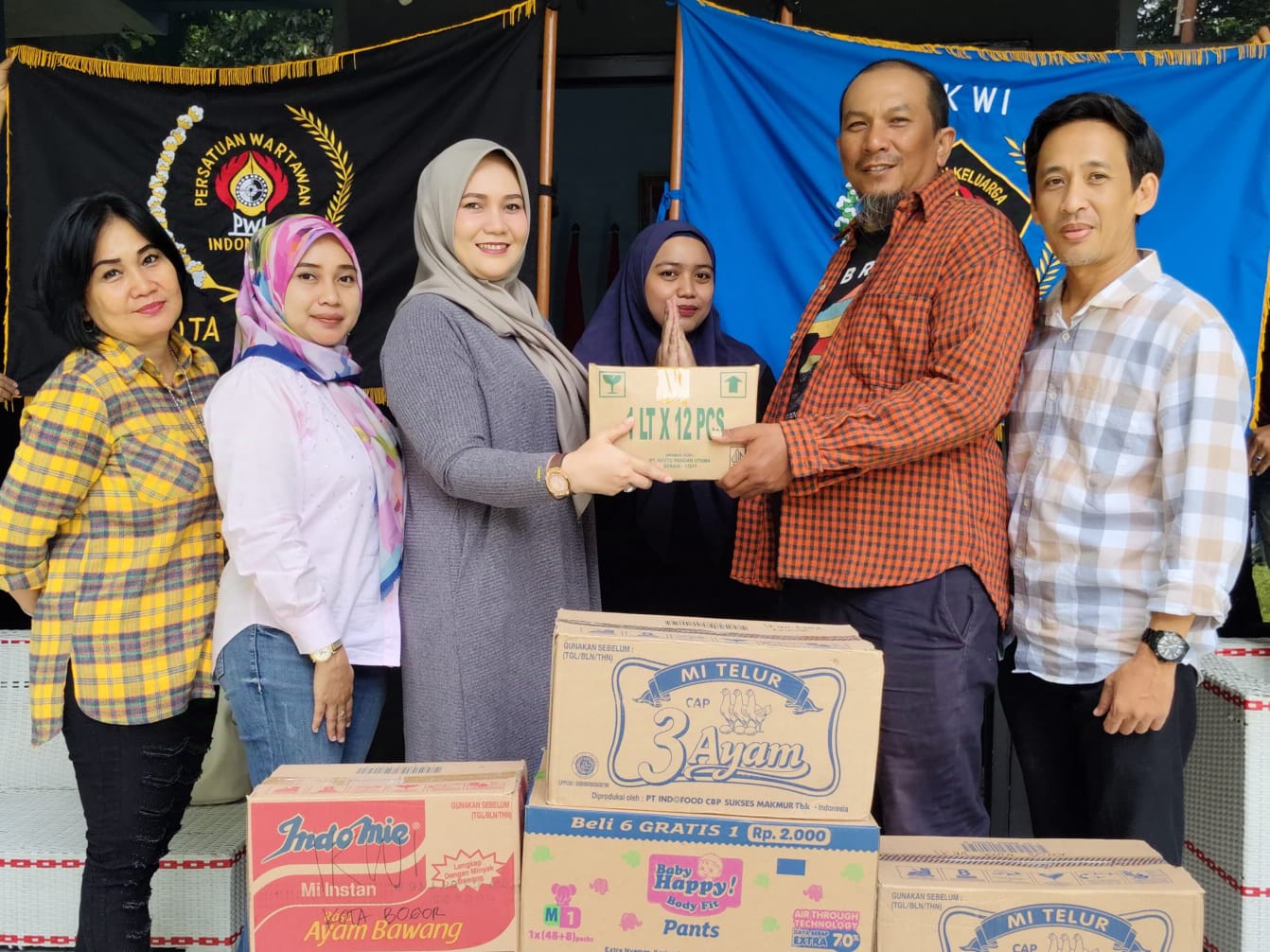 IKWI Kota Bogor Salurkan Bantuan untuk Korban Bencana Sukabumi-Cianjur 