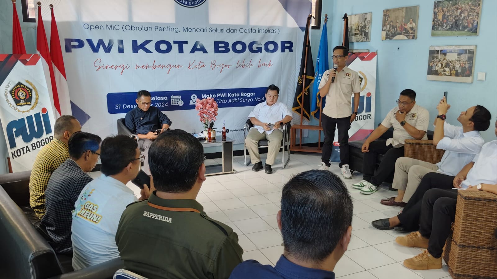 Menutup Akhir Tahun, Open MiC PWI Hadirkan Pj Wali Kota dan Ketua DPRD