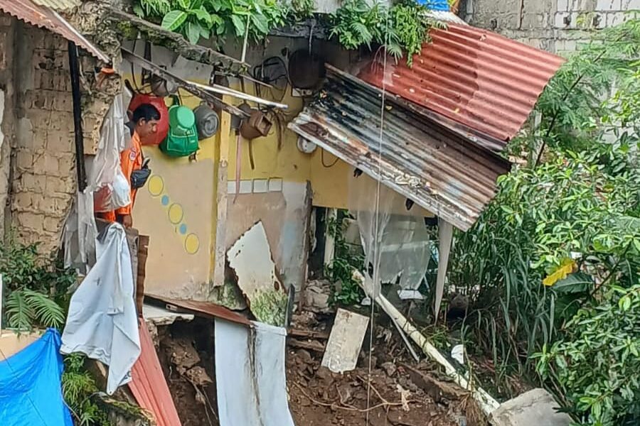 Tebing Longsor di Bondongan, Rumah Kontrakan Ambruk