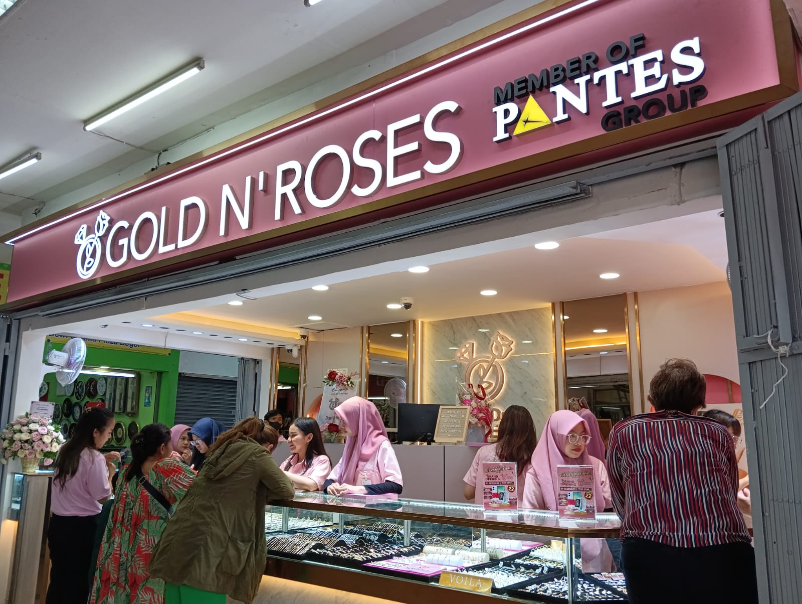 Gold N' Roses, Toko Emas Super Lengkap Hadir di Kota Bogor