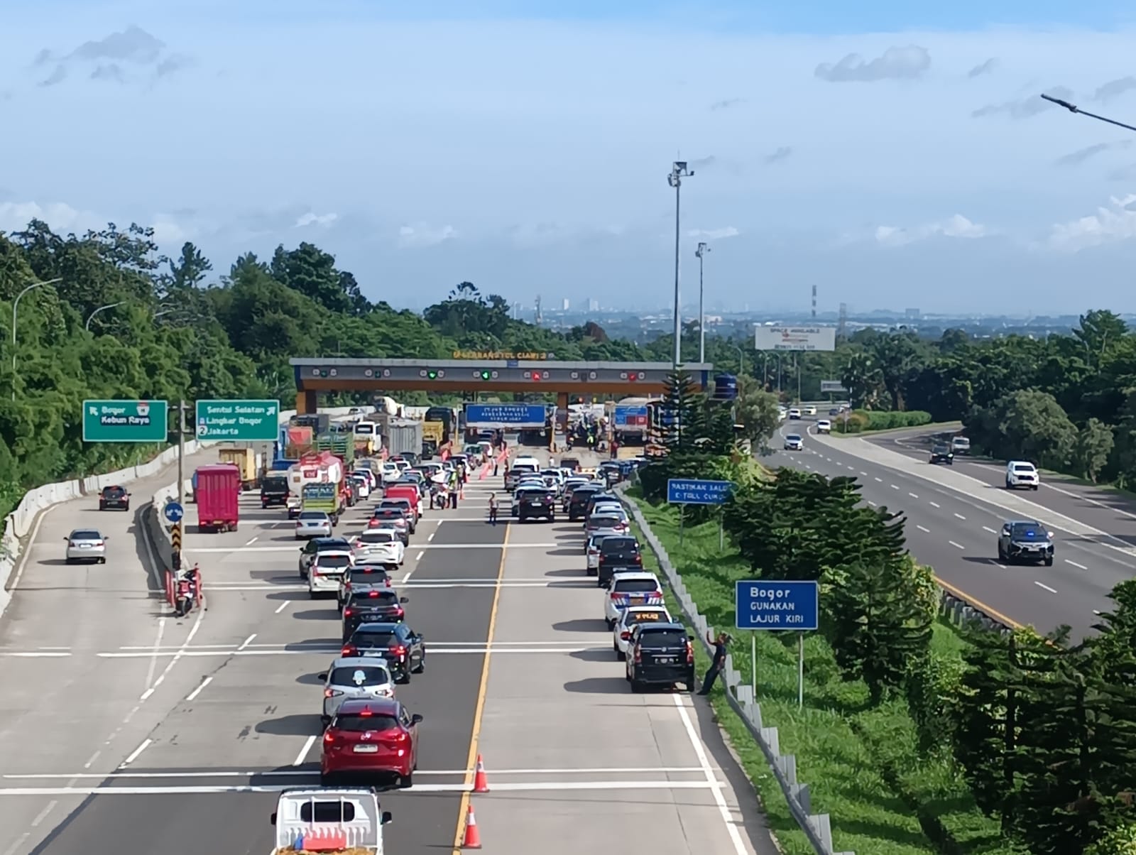 Kecelakaan Maut di Gerbang Tol Ciawi Bogor, 8 Korban Tewas