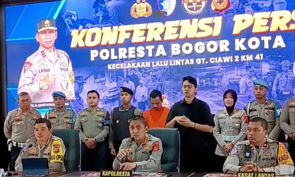 Jadi Tersangka, Sopir Truk Kecelakaan Maut di GT Ciawi 2 Mohon Maaf