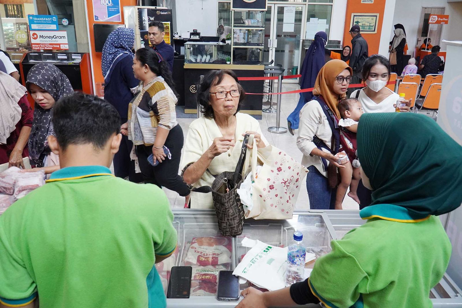 Di Kota Bogor, Wamentan Pastikan Stok 5 Bahan Pokok Tercukupi