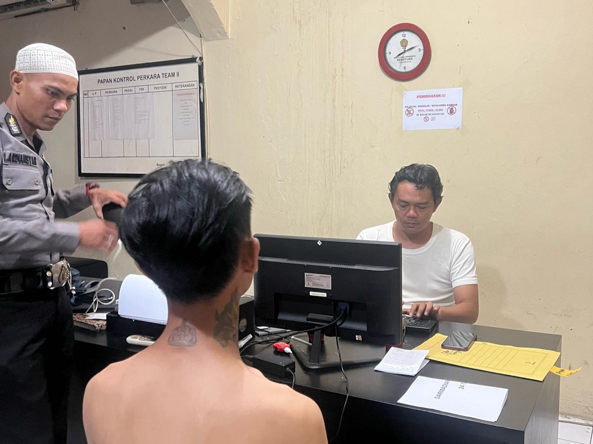 Viral Aksi Saling Pukul dalam Angkot di Kota Bogor, Polisi Tangkap Pelaku 