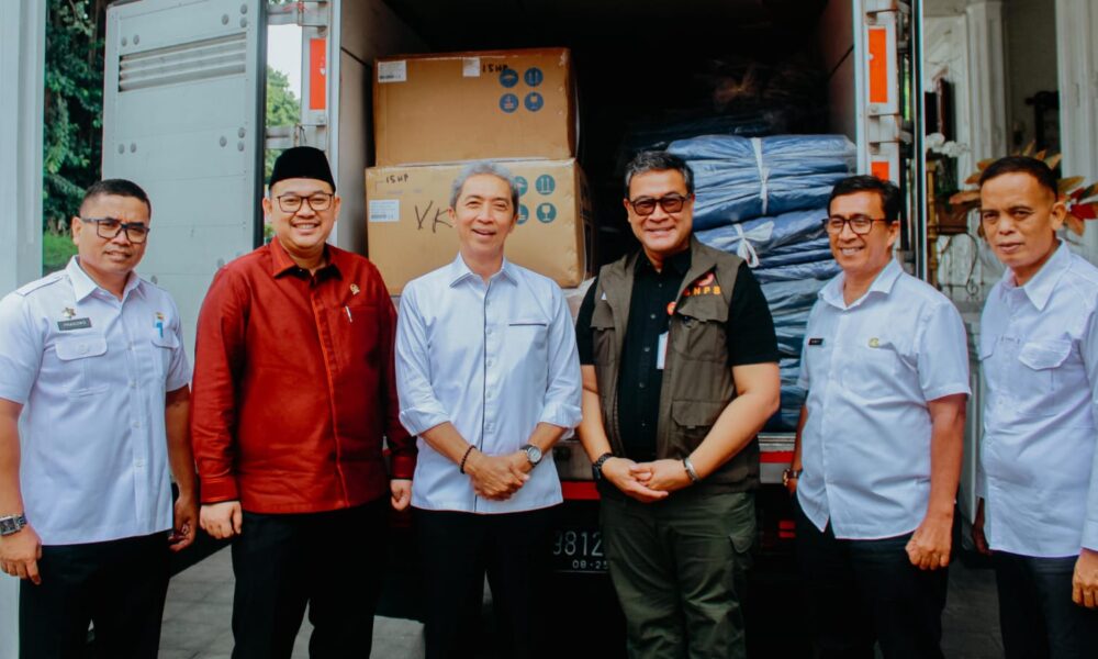 BNPB dan DPR RI Beri Bantuan Penanganan Bencana di Kota Bogor