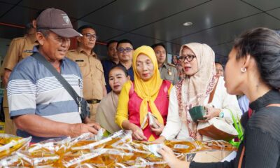 Operasi Pasar Minyakita di Pasar Kebon Kembang Diserbu Ibu-ibu