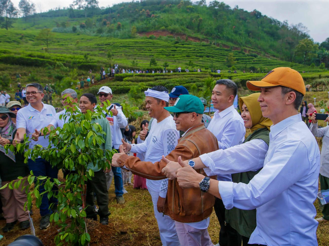 Buang Sampah ke Sungai di Jawa Barat Siap-siap Disanksi
