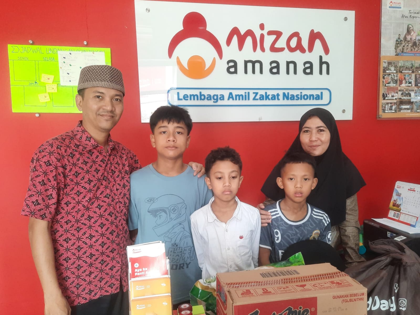 Teman Dunia dan Akhirat Berbagi Kebaikan di Ramadan