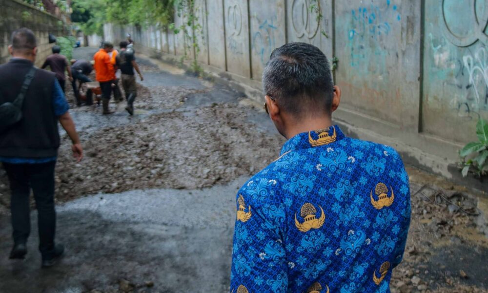 Lama Rusak, Jalan di Harjasari Mulai Diperbaiki