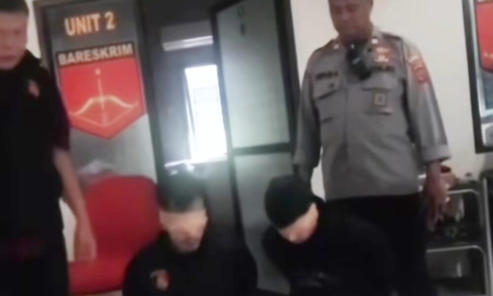 2 Polisi Gadungan di Bogor Peras Kuli Bangunan Usai Cek Ponsel