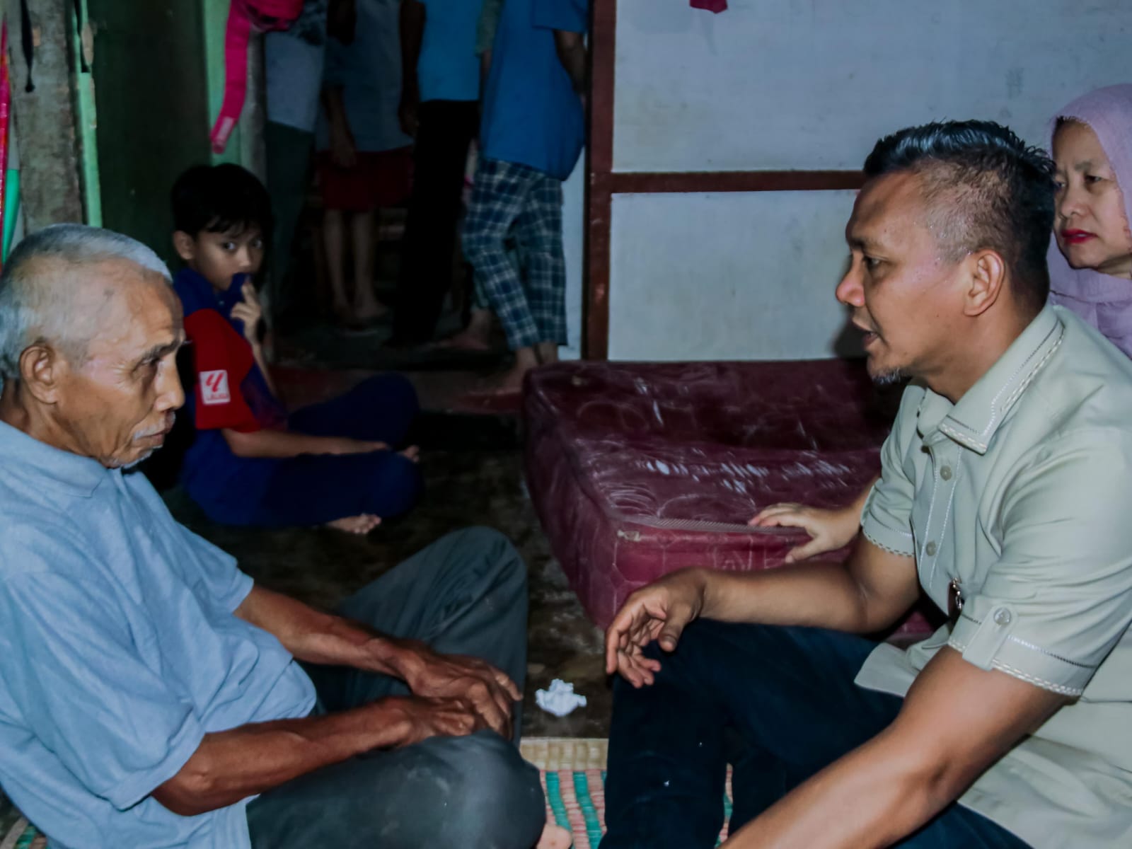 Seorang Kakek Jadi Korban Pemukulan OTK, Jenal Mutaqin Minta Pelaku Ditindak