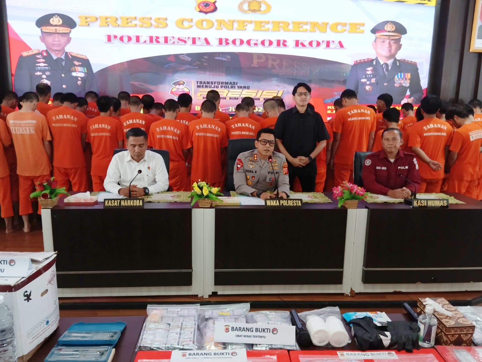 Sebulan, Polisi Tangkap 56 Tersangka Kasus Narkoba dan Pabrik Miras Ciu