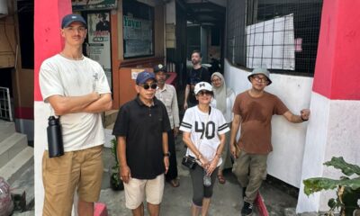 Deudeuh Ka Lembur di Tegallega Bikin Kagum Warga Asing