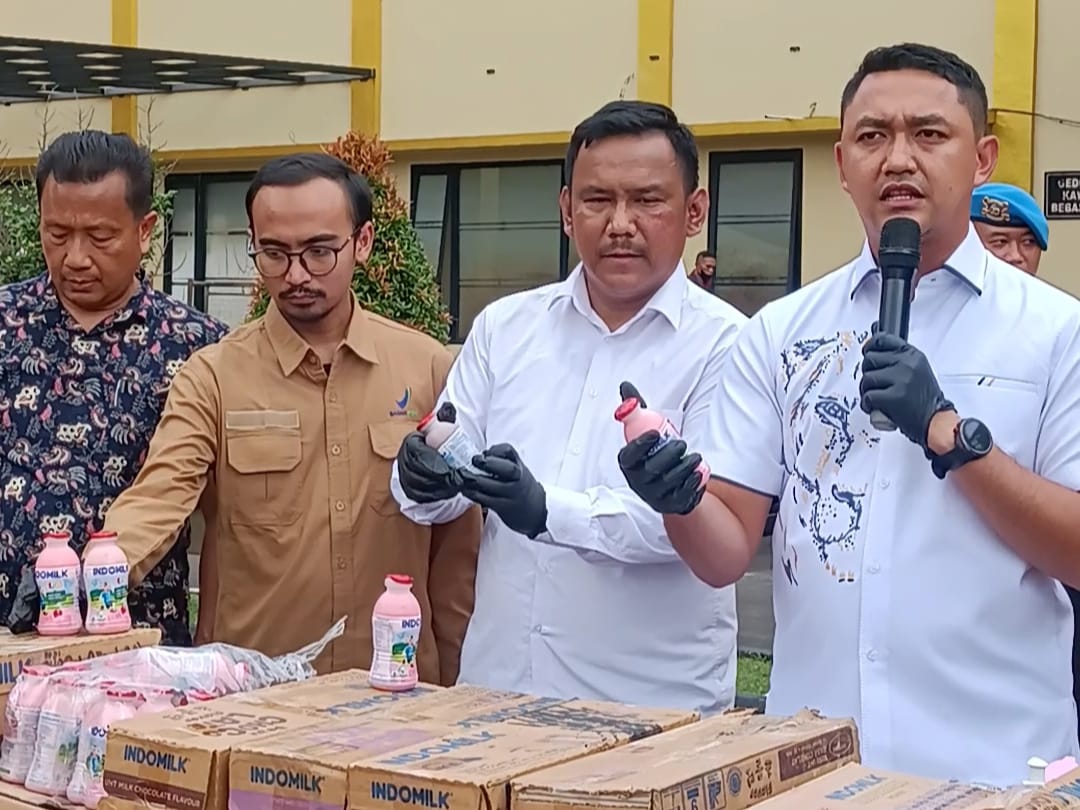 Polisi Bongkar Peredaran Susu Kemasan Kedaluwarsa di Bogor dan Depok, 2 Pelaku Ditangkap