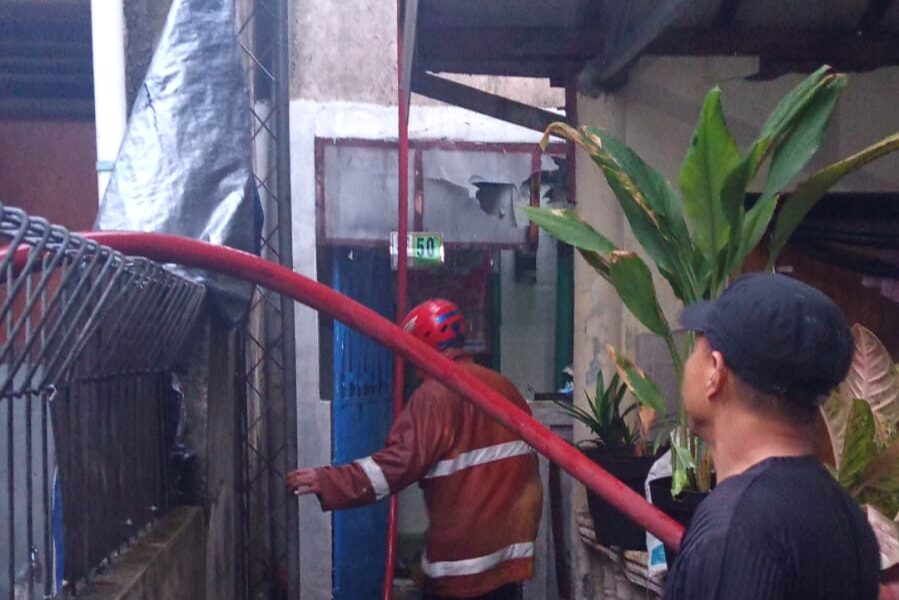 Kebakaran Rumah di Lawang Gintung, 6 Mobil Damkar Dikerahkan