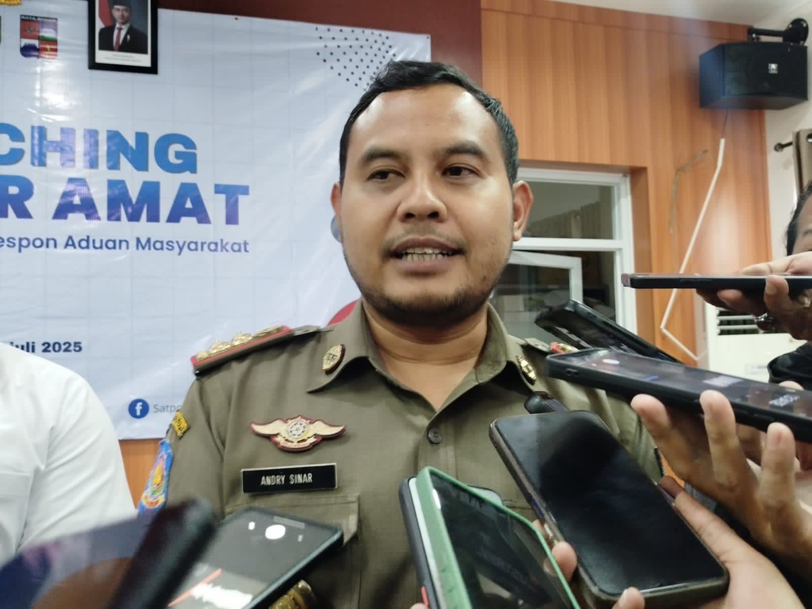 Respon Cepat Aduan Warga, Satpol PP Hadirkan Sicetar Amat 