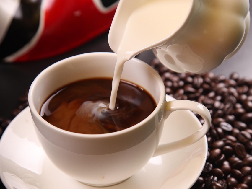 Tren Kopi Santan, Amankah Dikomsumsi? Ini Jawaban Dosen Gizi IPB University