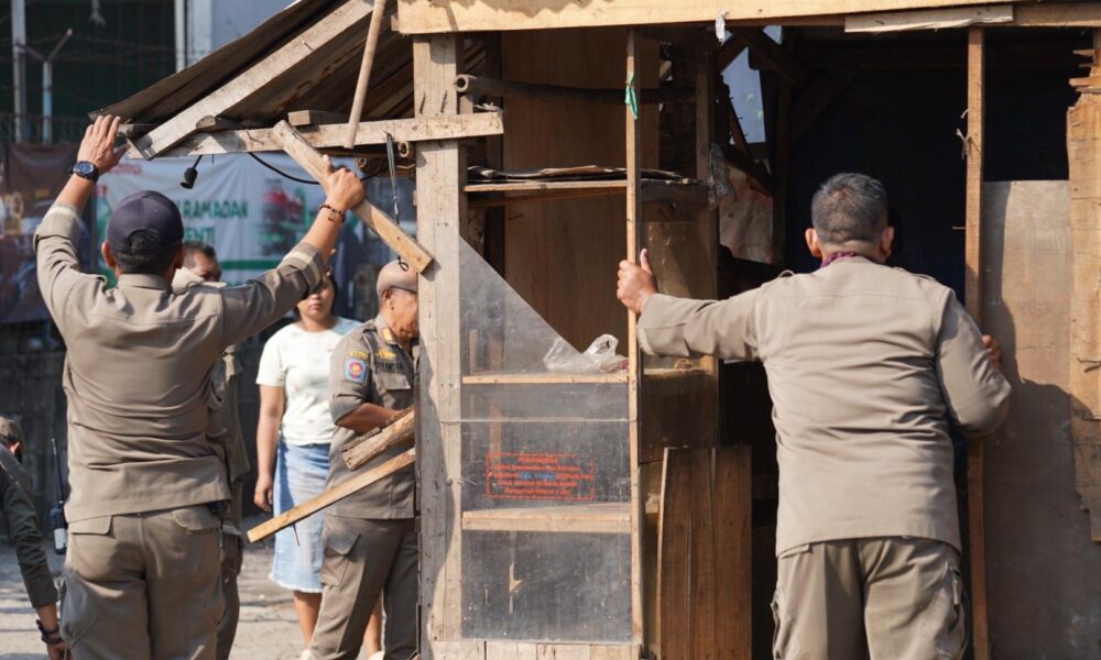 Flyover Cileungsi Ditata, 115 PKL dan 16 Lapak Liar Ditertibkan