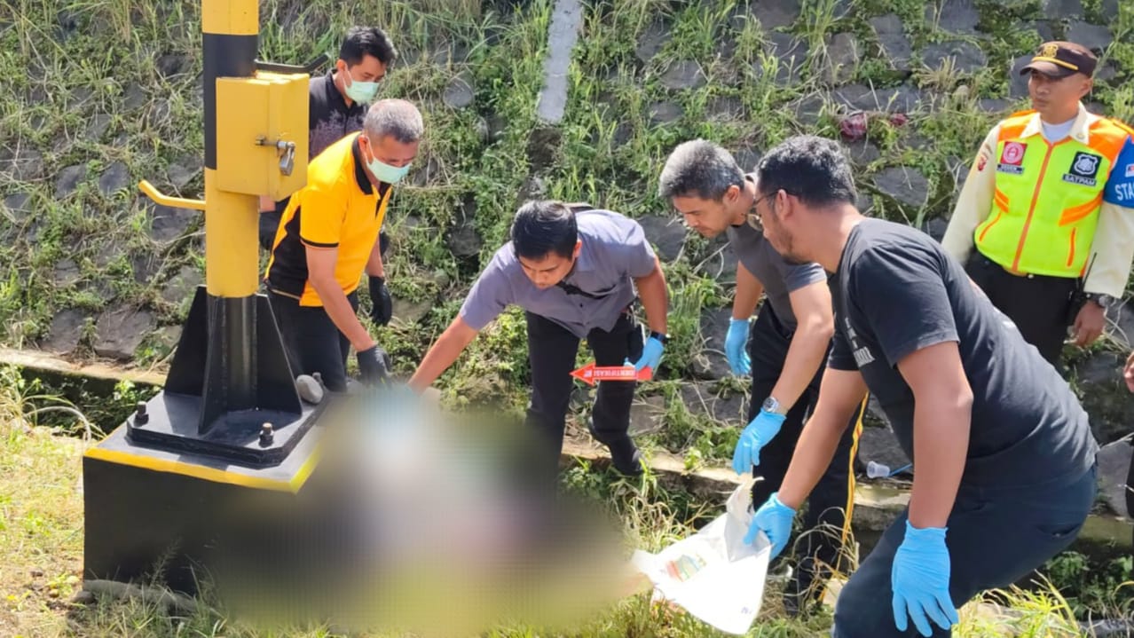 Wanita Tanpa Identitas Tewas Tertemper Kereta di Tanah Sareal