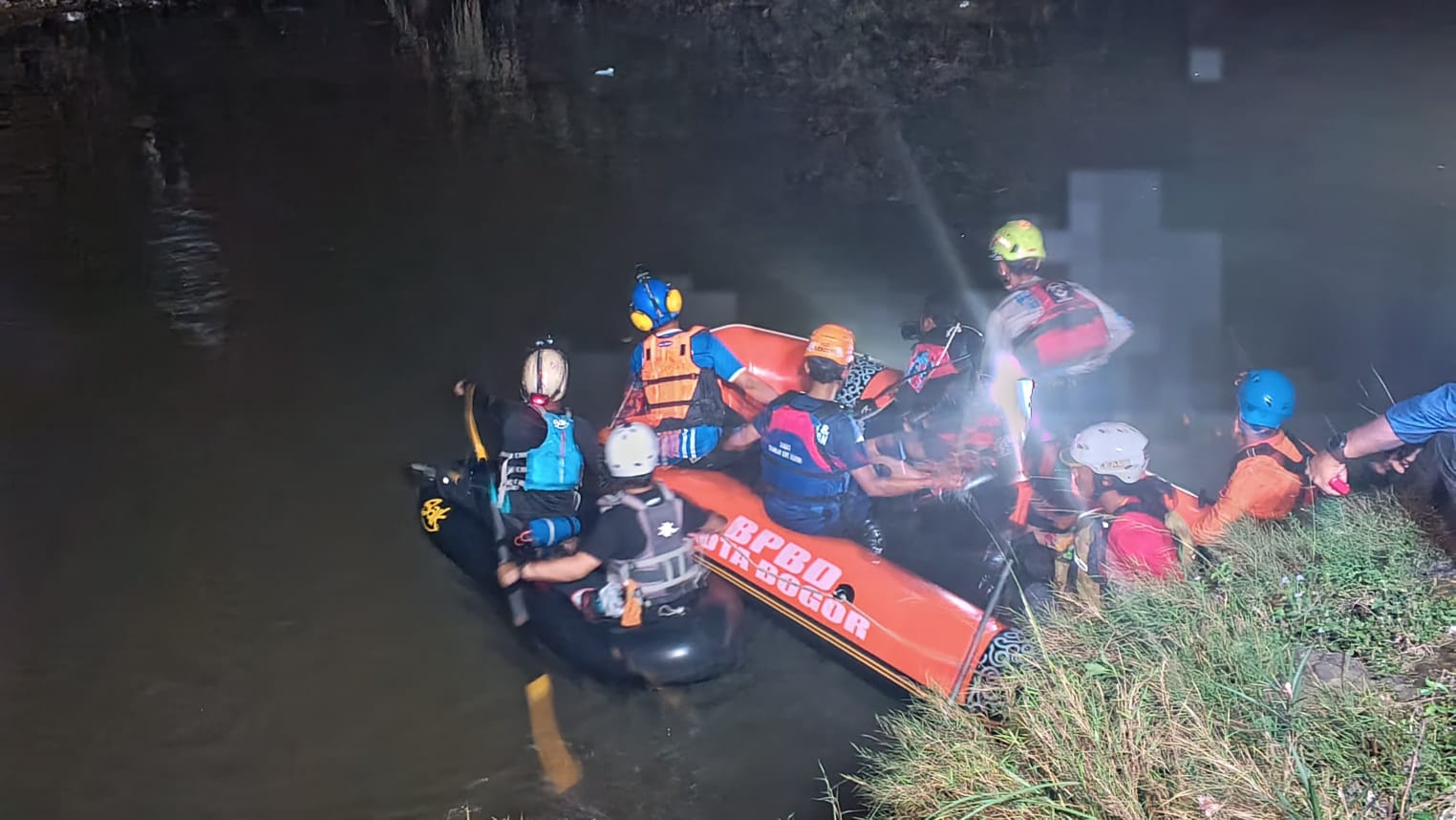 2 Remaja Tenggelam di Sungai Cisadane Menteng Ditemukan Meninggal