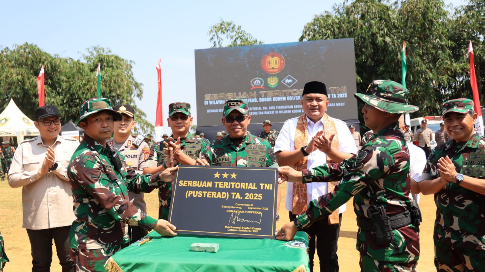 Serbuan Teritorial TNI di Bojong Koneng : Dari Renovasi RTLH, Rumah Ibadah Hingga Akses Air Bersih
