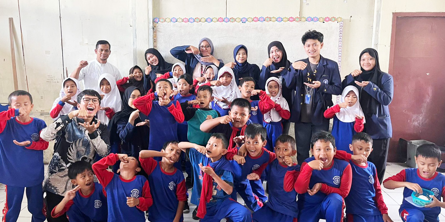 5 Mahasiswa IPB University Mitigasi Food Waste pada Program MBG di SD