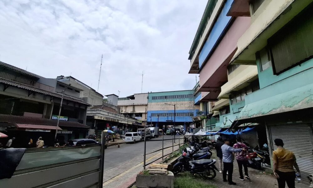 Segera Direvitalisasi, Listrik Pasar Bogor Diputus Bertahap