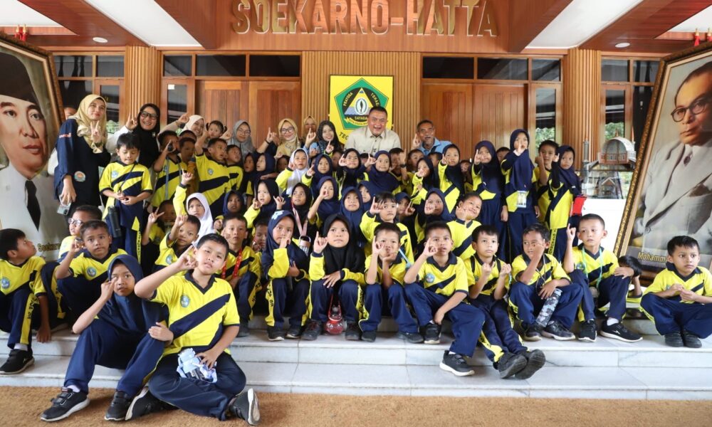Saat Pelajar SD Mengenal Tugas Bupati Bogor