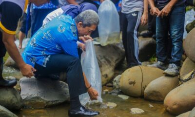 Harkannas 2025, Wali Kota Dedie Rachim Tebar Ikan Langka di Sungai Ciliwung