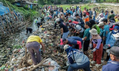 Jumat Bersih di Kedung Waringin, Gunungan Sampah Diangkut Warga