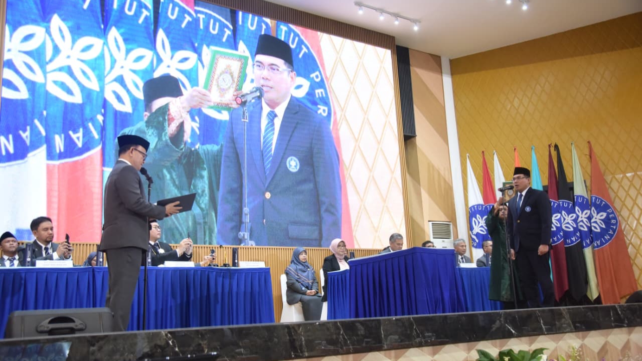Rektor Termuda dalam Sejarah IPB University, Alim Setiawan Resmi Dilantik