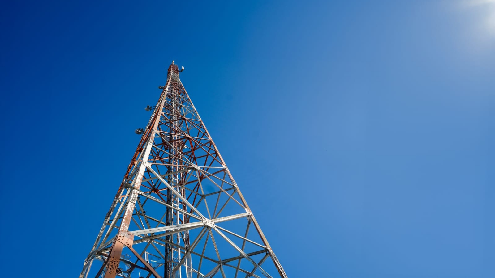 Indosat Siapkan 454 BTS, Antisipasi Lonjakan Trafik Data Jakarta Raya saat Nataru