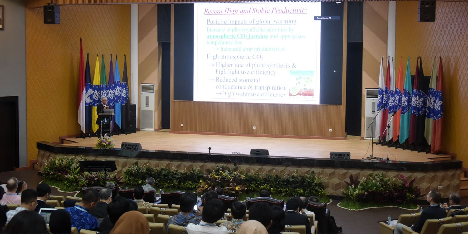 Ancaman Krisis Pangan akibat Depopulasi jadi Sorotan Simposium Internasional di IPB University