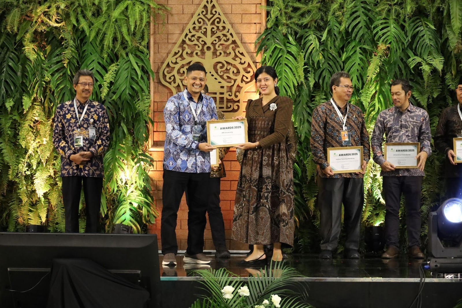 IPB University Masuk 30 Besar Dunia Kampus Hijau versi UIGM WUR 2025