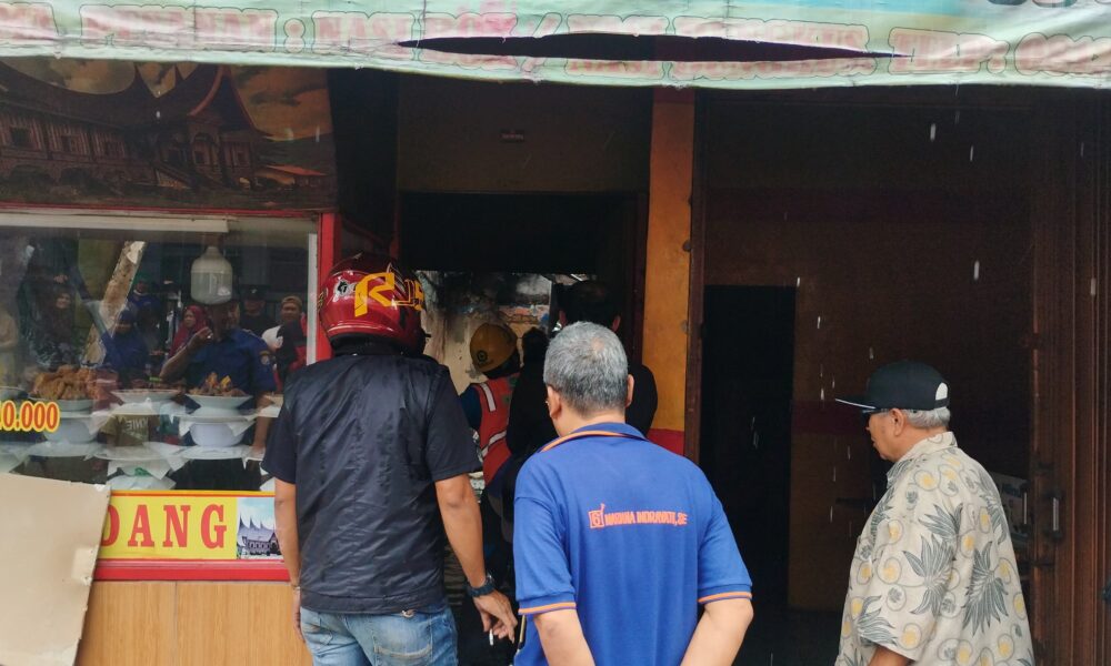 Tabung Gas Bocor, Rumah Makan Padang di Ranggamekar Terbakar