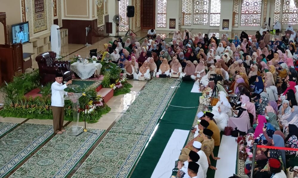 Ribuan Jemaah Hadiri Peringatan Isra Mi'raj di Masjid Agung Al-Isra Kota Bogor
