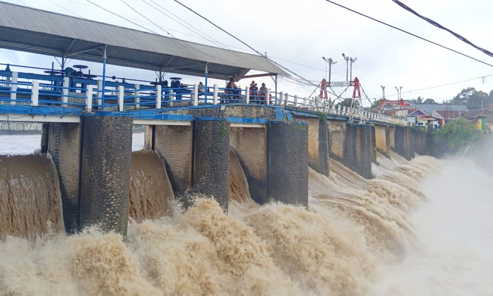 Bendung Katulampa Kota Bogor Naik, Siang Ini Siaga 4